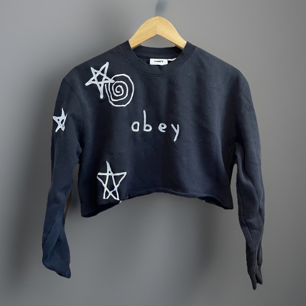 Obey Men's Crew Sweatshirt Gazin Black Size XS Cropped Raw Hem Embroidered